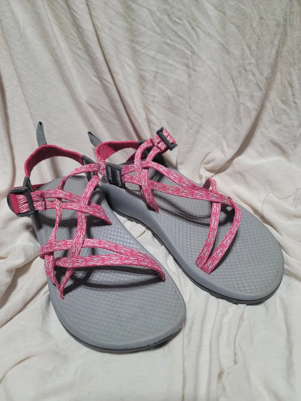 Chaco Z/Cloud X2 Sandals Pink White Strappy Size 5 Women's EUC